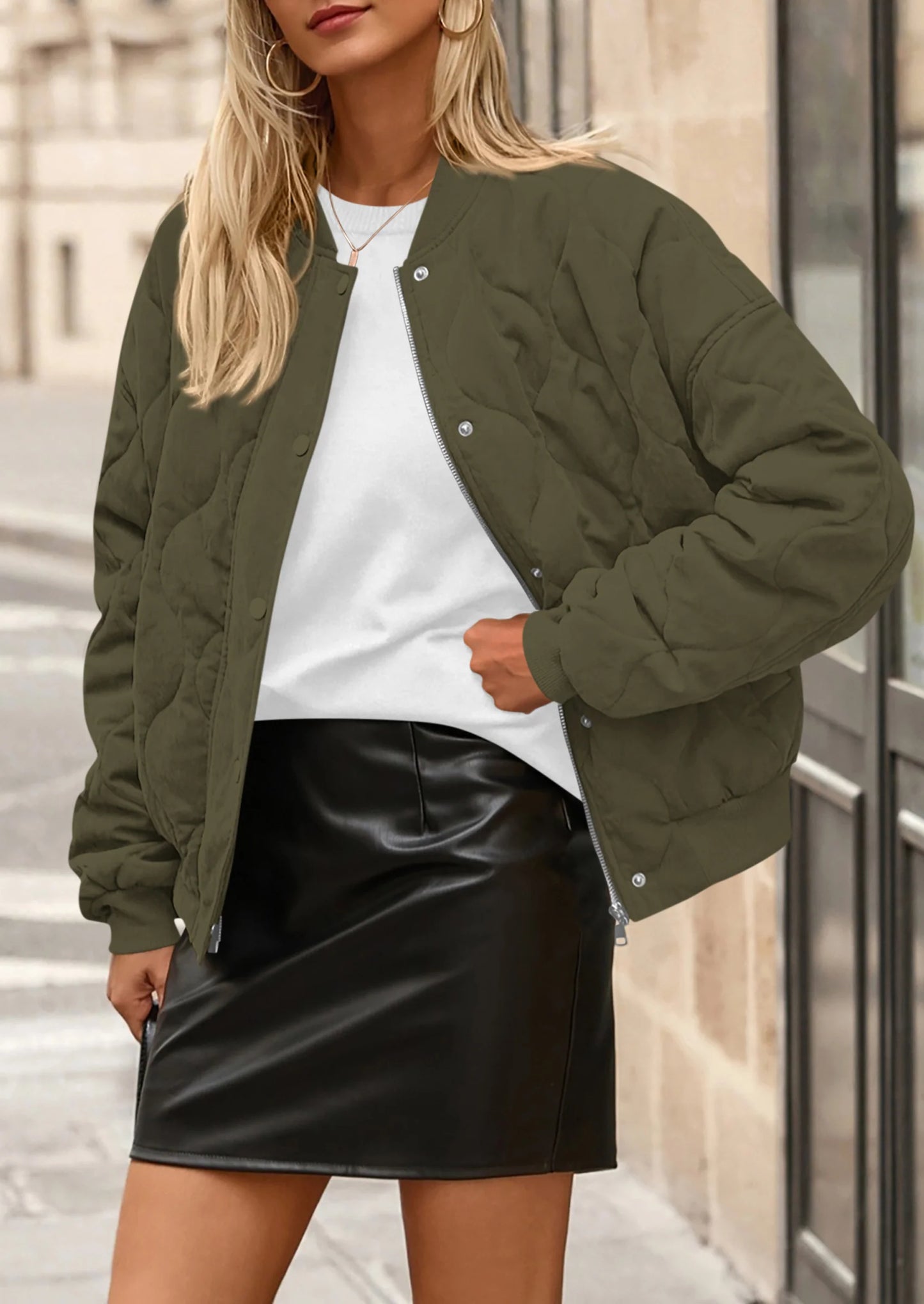 Women's Quilted Bomber Jacket Fall Fashion Lightweight Cropped Zip up Outerwear Winter Puffer Coats Pockets