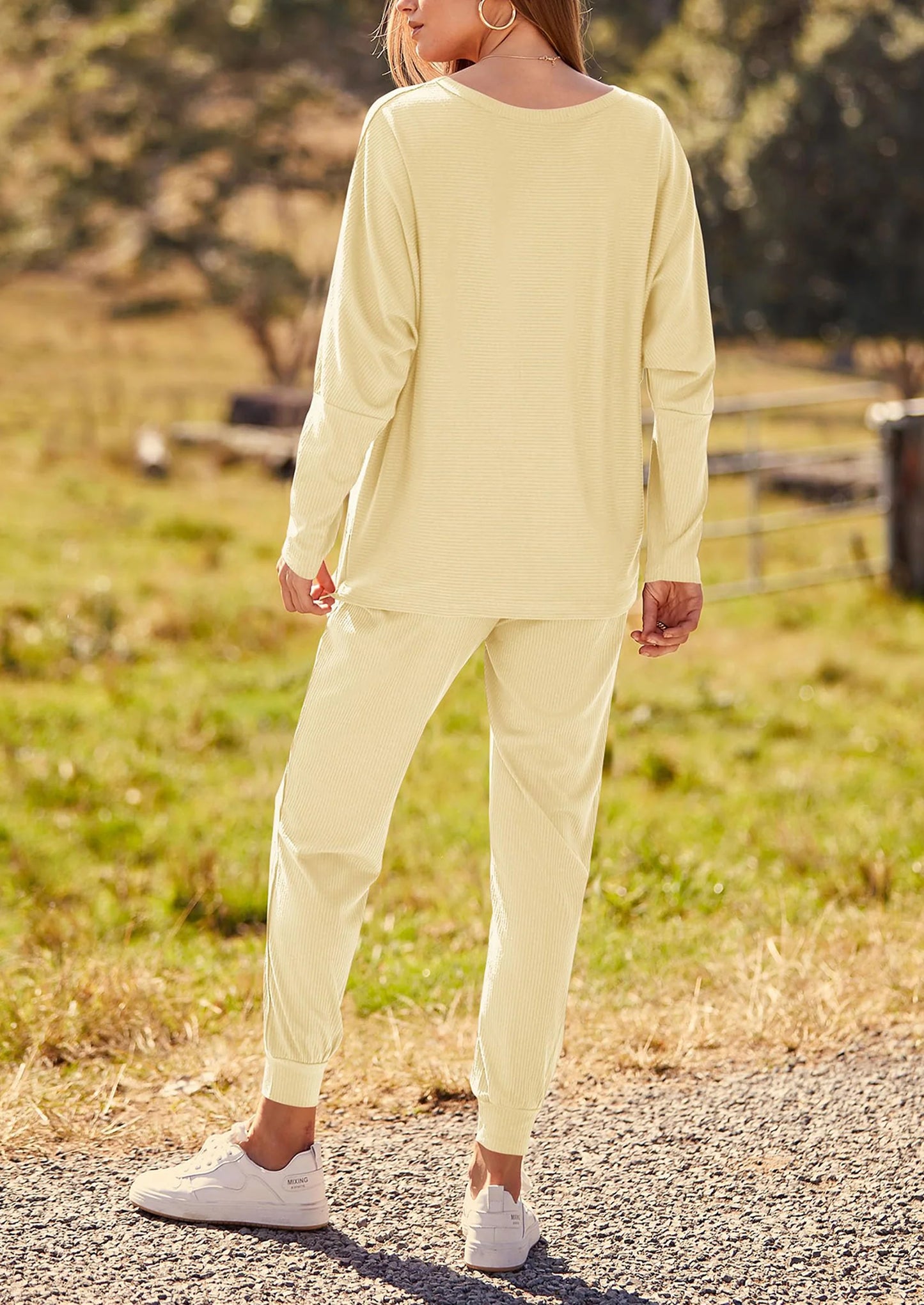 Women's Fall 2 Piece Lounge Set Long Sleeve Tops Ribbed Pants Spring Matching Sweatsuit Travel Outfits Clothes
