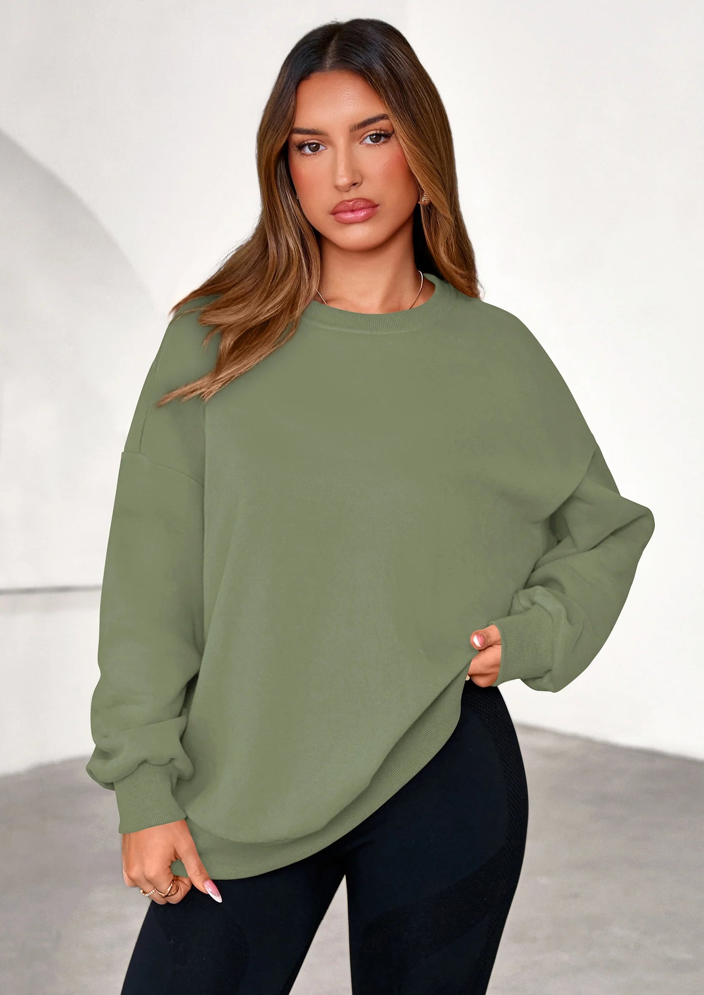Sweatshirts for Women Oversized Crewneck Fleece Pullover Long Sleeve Tops Comfy Fall Winter Fashion Outfits