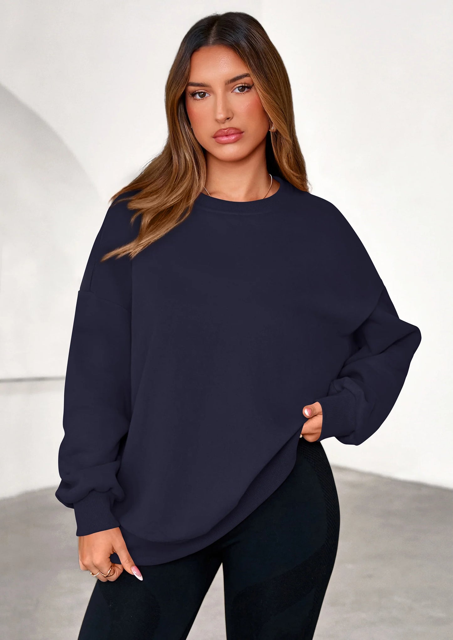 Sweatshirts for Women Oversized Crewneck Fleece Pullover Long Sleeve Tops Comfy Fall Winter Fashion Outfits