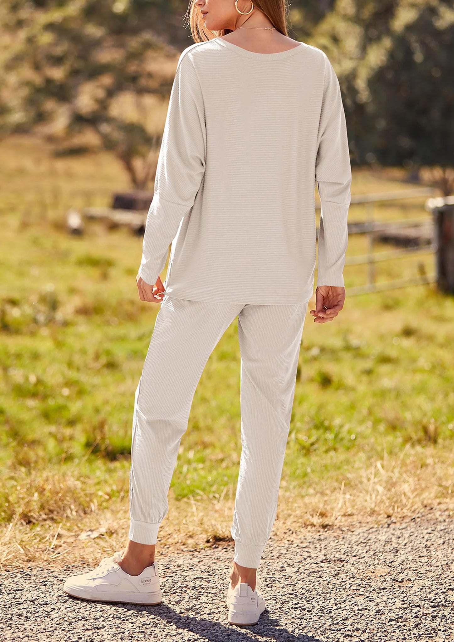 Women's Fall 2 Piece Lounge Set Long Sleeve Tops Ribbed Pants Spring Matching Sweatsuit Travel Outfits Clothes