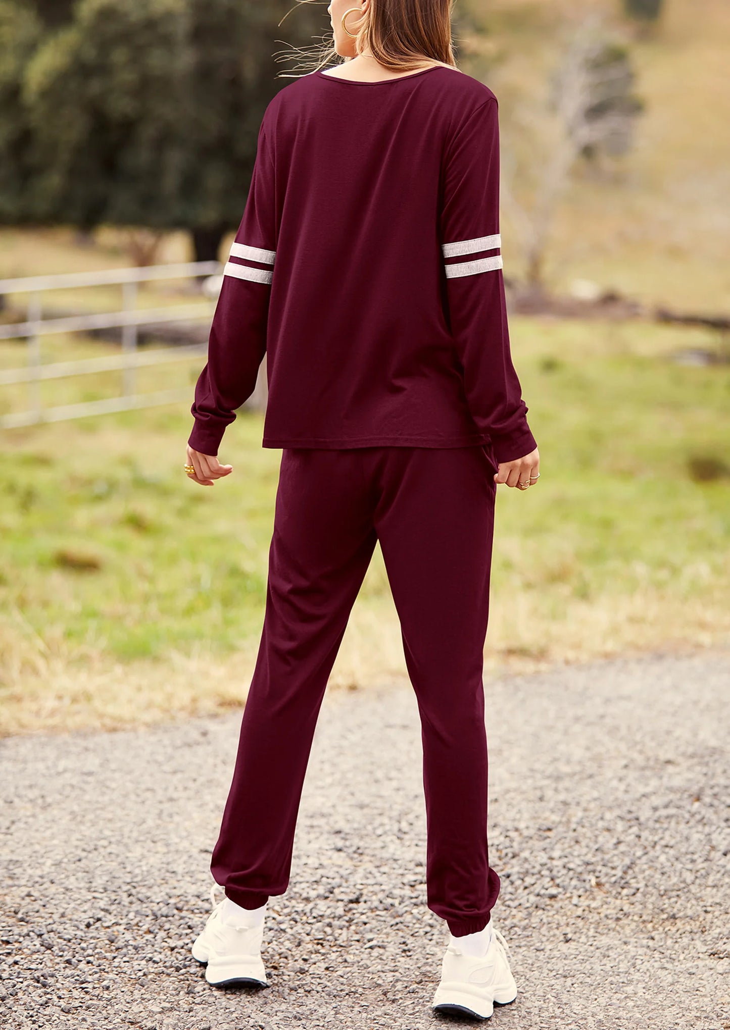 Women's Color Block 2 Piece Spring Tracksuit Crewneck Long Sleeve Tops Long Sweatpants Outfits Lounge Sets