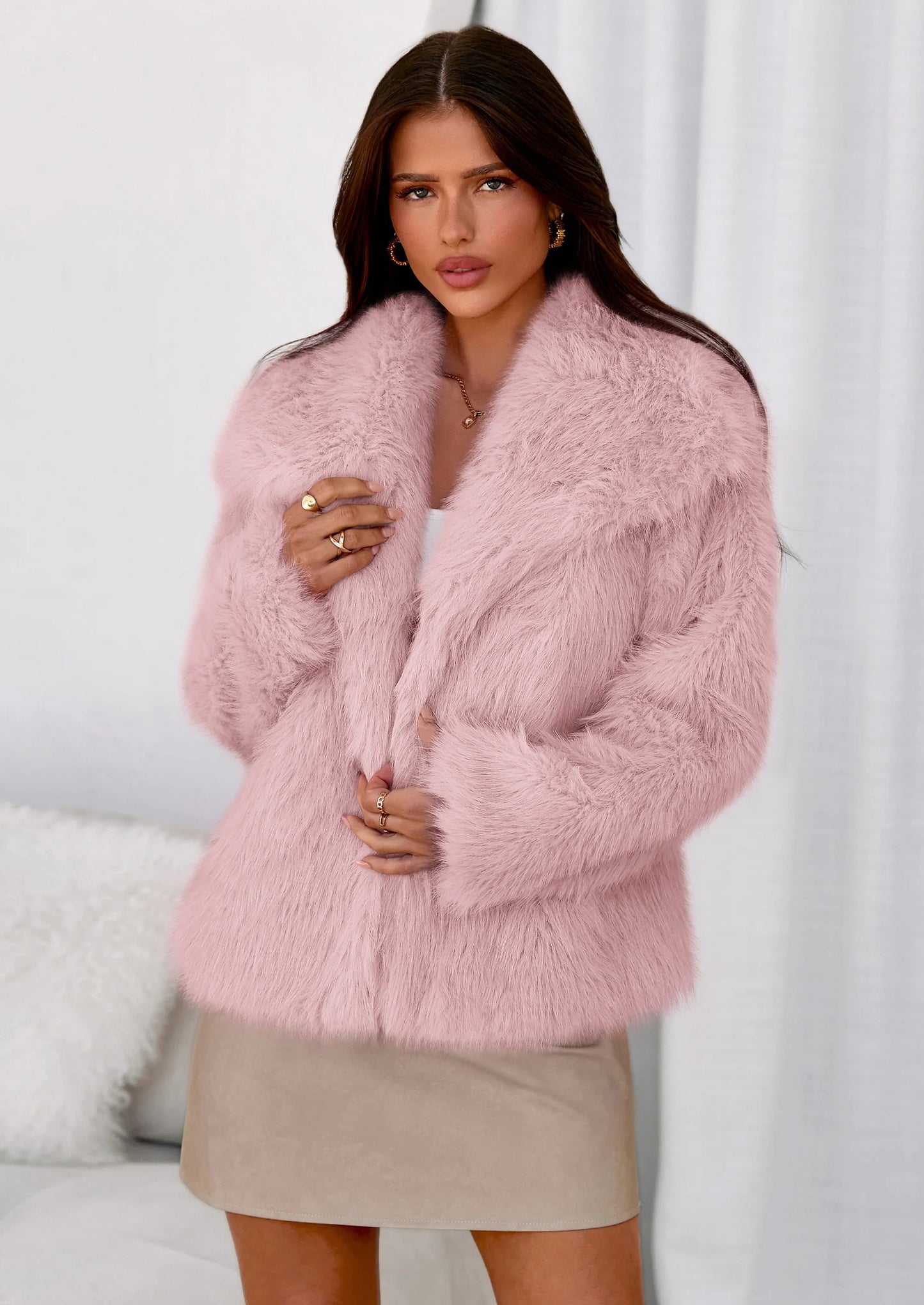 Womens Winter Coats Trendy Long Sleeve Furry Faux Fur Jackets Button Lapel Warm Fall Outwear with Pockets