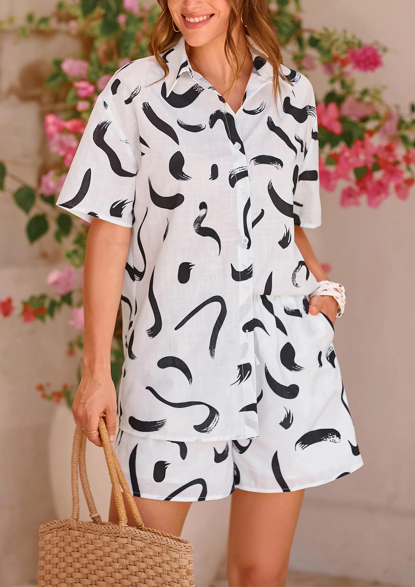 Women Summer 2 Piece Sets Printed Short Sleeve Tops Lounge Shorts Beach Vacation Outfits